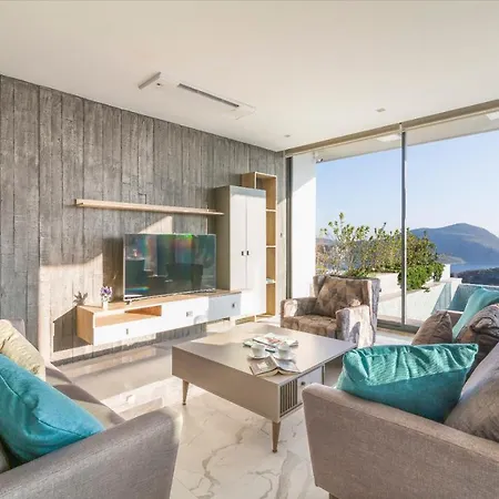Sleeps 6 With Pool Air Con And Wifi וילה